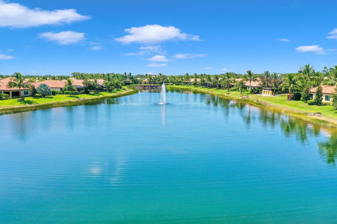 9448 Isla Bella Cir, Bonita Springs, FL 34135