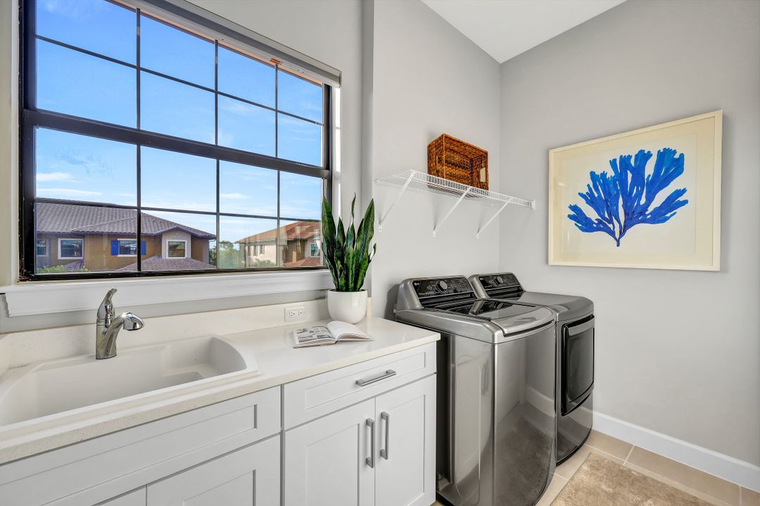 9645 Montelanico Loop #203, Naples, FL 34119