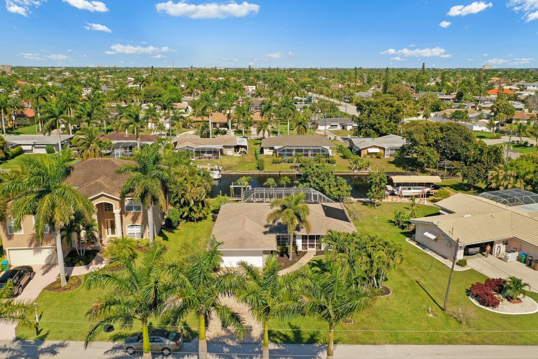 5241 Seagull Ct, Cape Coral, FL 33904