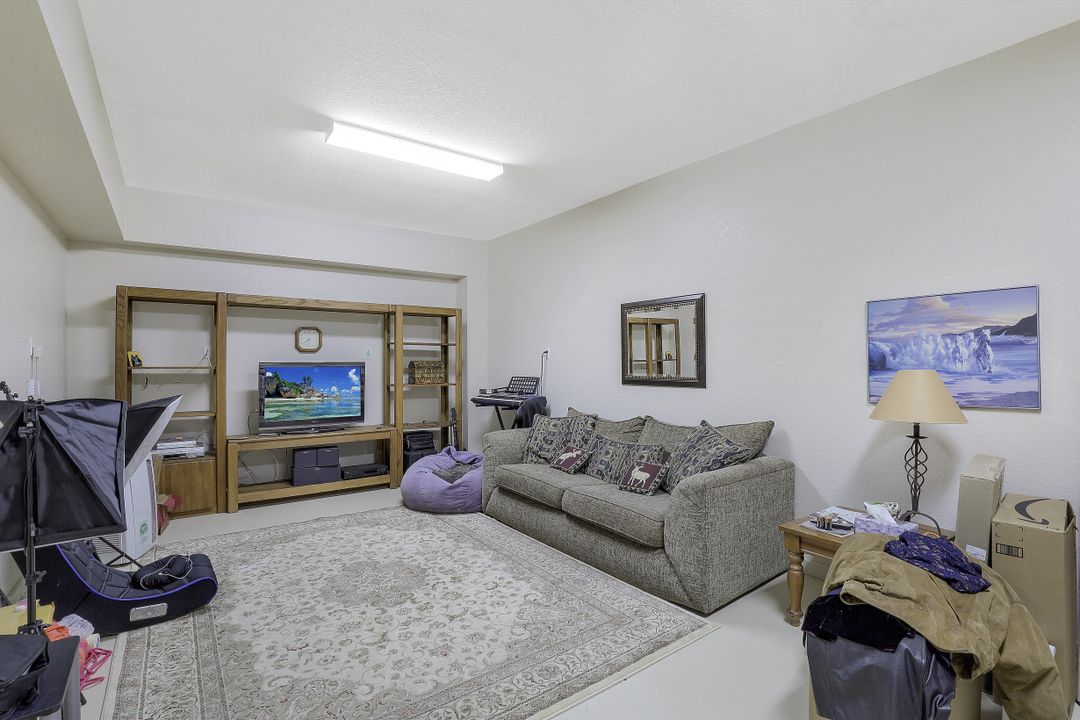 1218 Treasure Ct, Marco Island, FL 34145