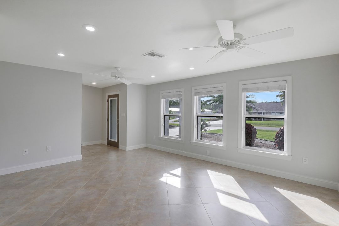 128 Coral Vine Dr, Naples, FL 34110