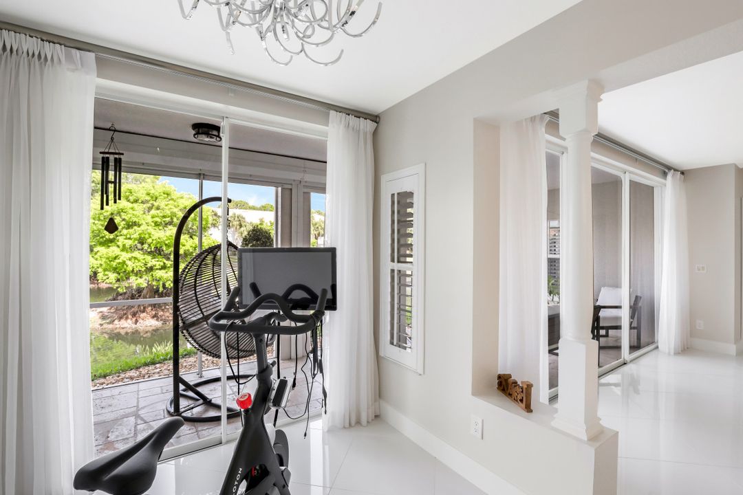 6834 Lantana Bridge Rd #101, Naples, FL 34109