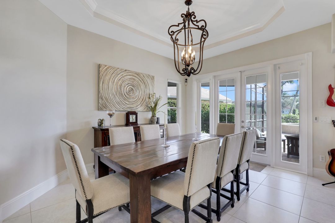 9699 Wilshire Lakes Blvd, Naples, FL 34109