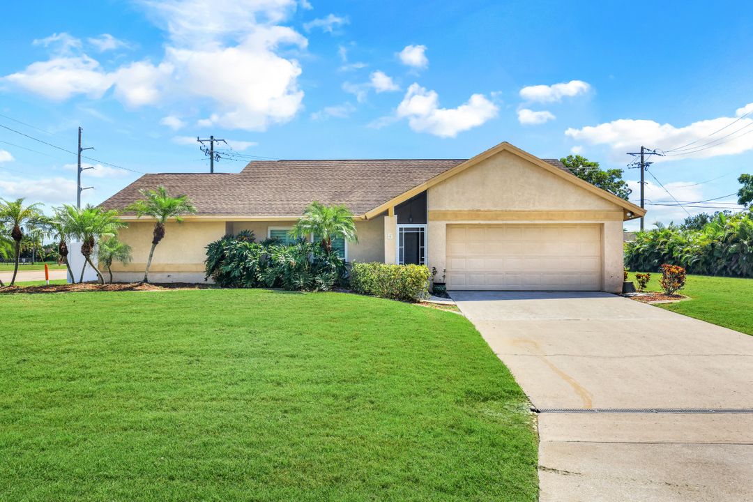 5 SE 20th Pl, Cape Coral, FL 33990