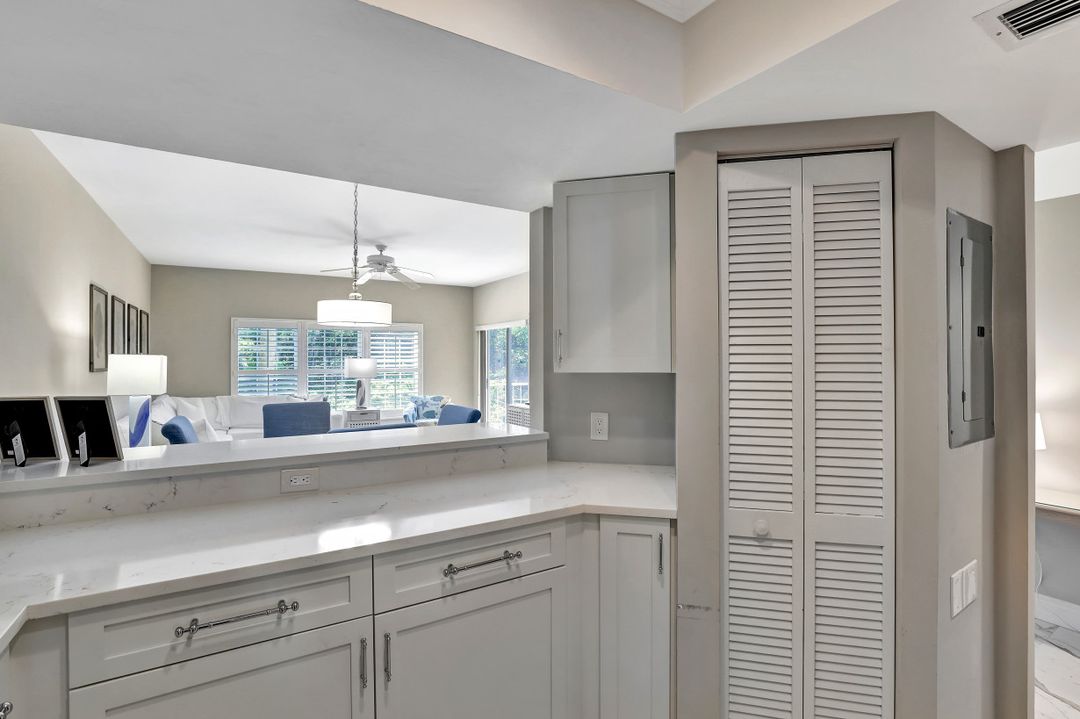 5897 Chanteclair Dr #314, Naples, FL 34108