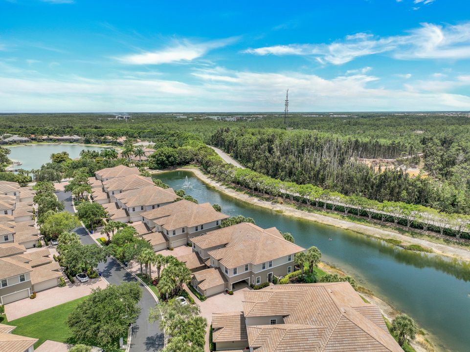 10070 Valiant Ct #101, Miromar Lakes, FL 33913