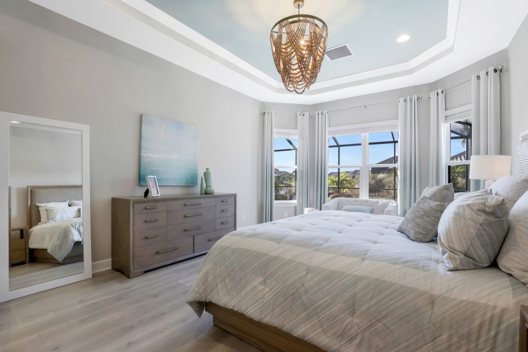 9403 Montelanico Loop, Naples, FL 34119