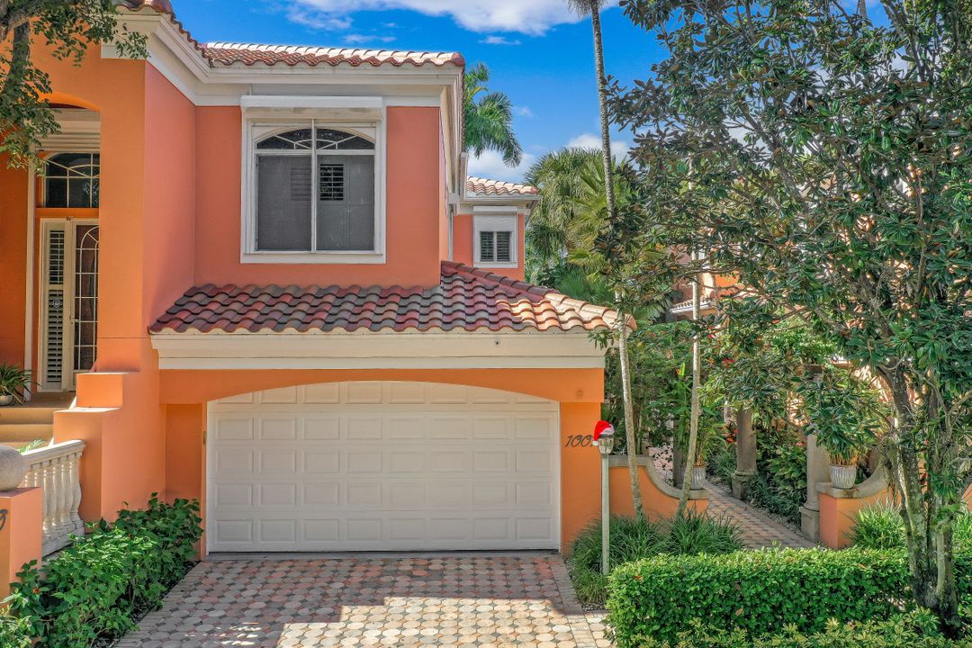 630 Via Mezner #1001, Naples, FL 34108