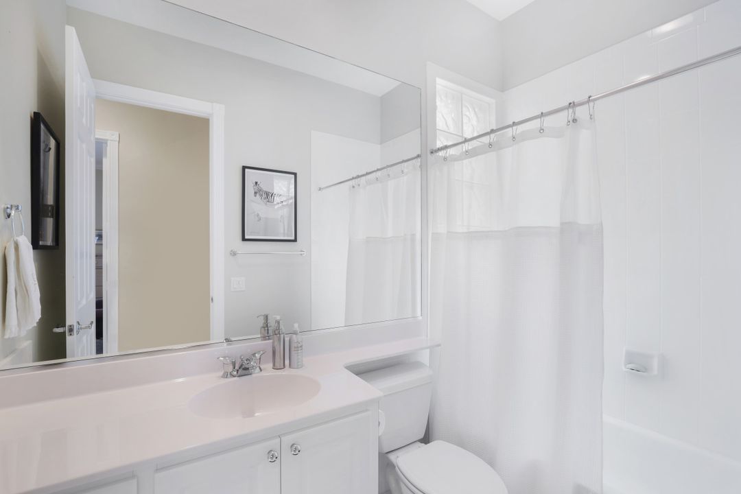 2888 Hatteras Way, Naples, FL 34119