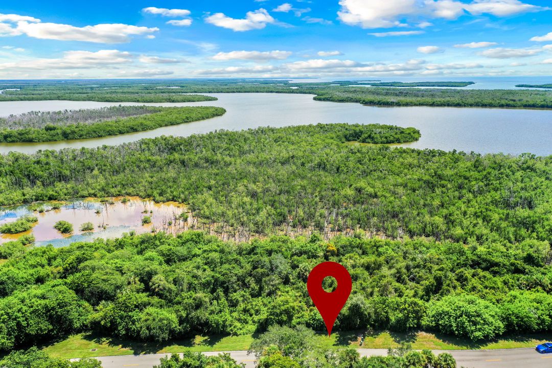 828 Whiskey Creek Dr, Marco Island, FL 34145