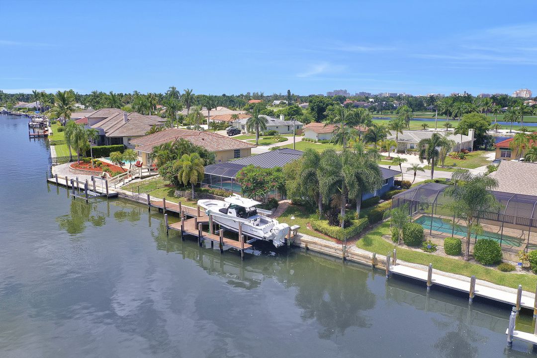 427 Nassau Ct, Marco Island, FL 34145