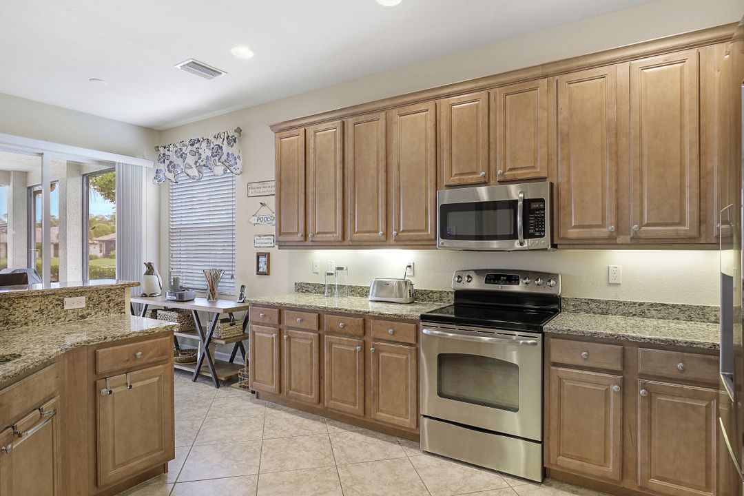 10119 Mimosa Silk Dr, Fort Myers, FL 33913