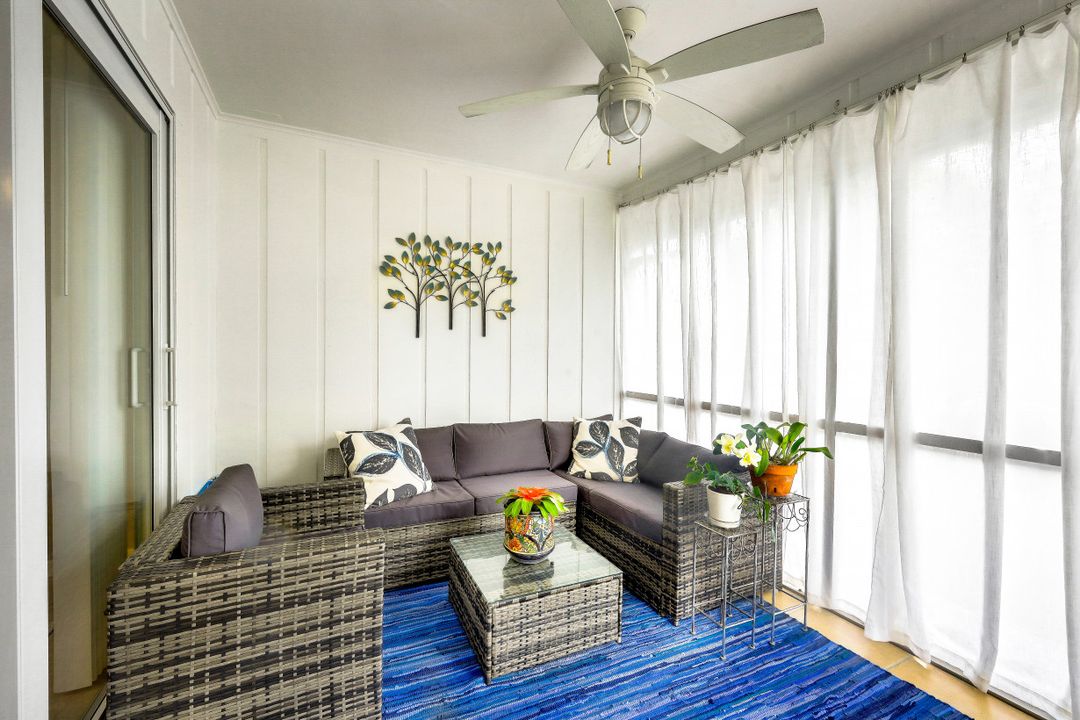 10095 7th St N #2, Naples, FL 34108