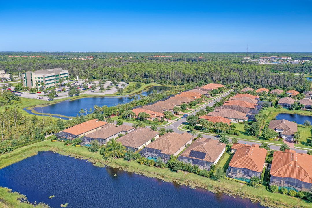 8427 Palacio Terrace S, Naples, FL 34114