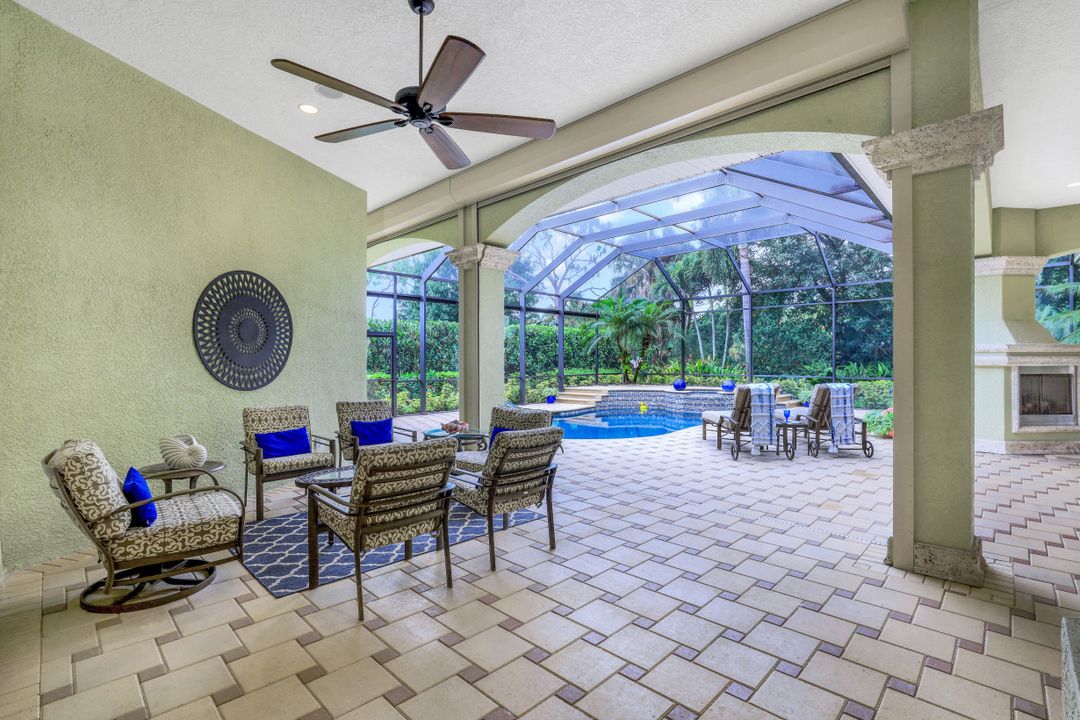 795 Brentwood Point, Naples, FL 34110