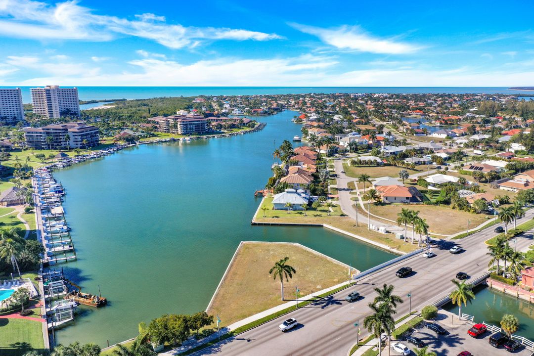 328 N Collier Blvd, Marco Island, FL 34145