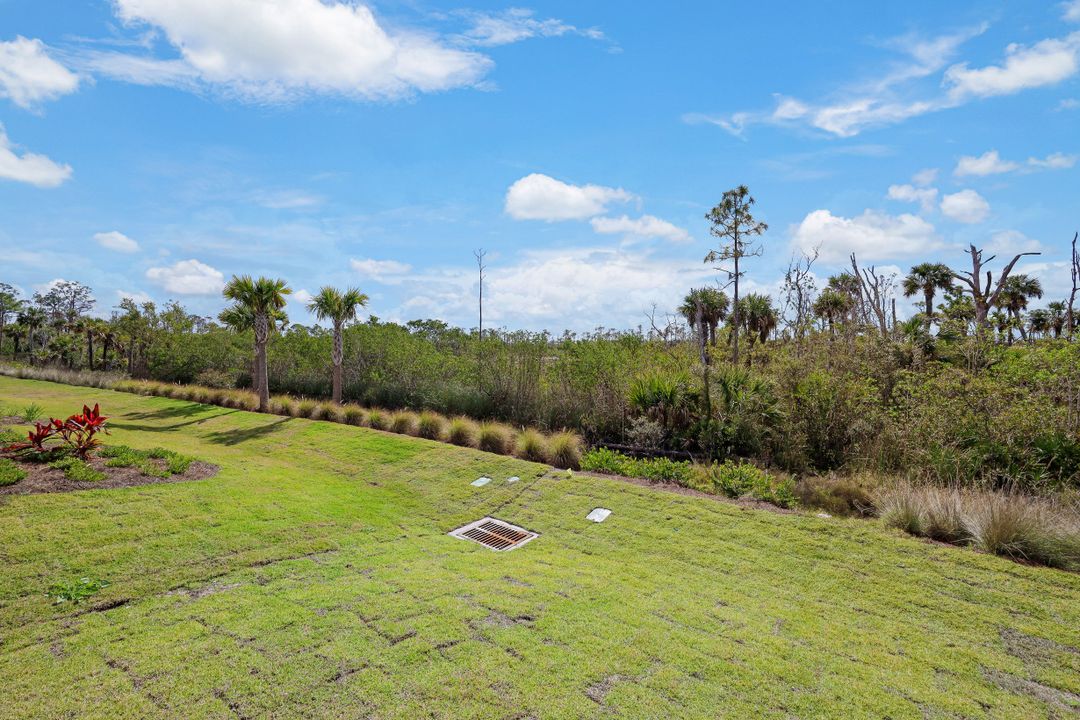 6435 Negril Isle Dr, Naples, FL 34113