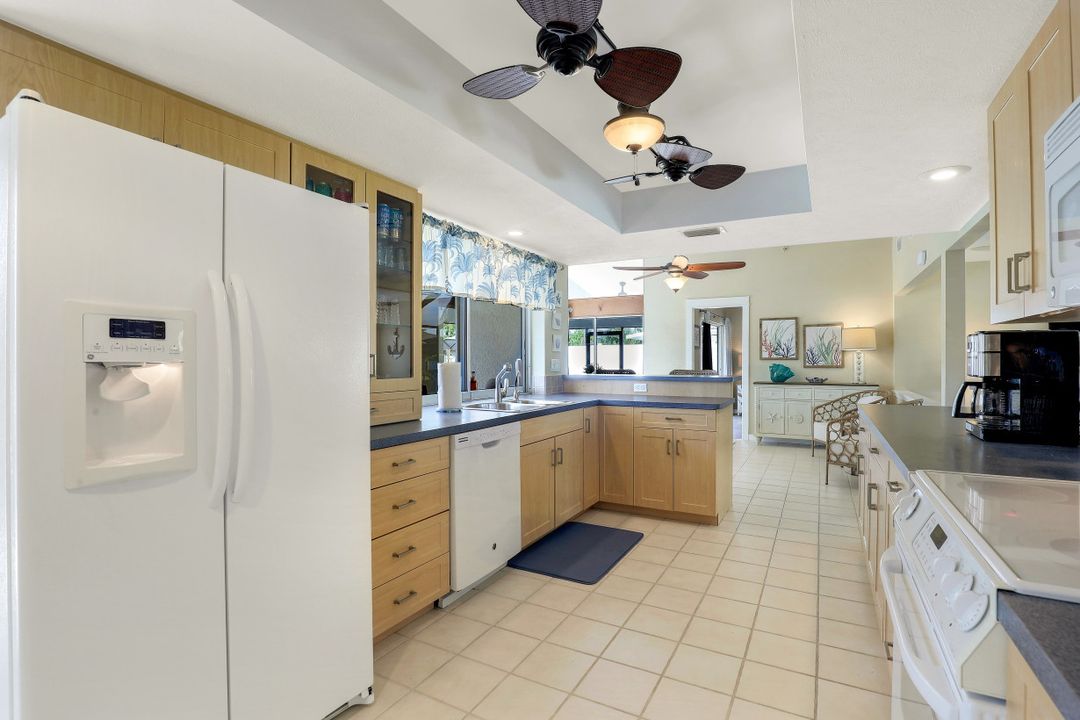 2010 SE 29th Ln, Cape Coral, FL 33904