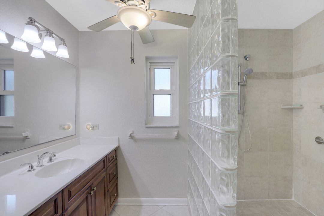 5228 SW 11th Pl, Cape Coral, FL 33914