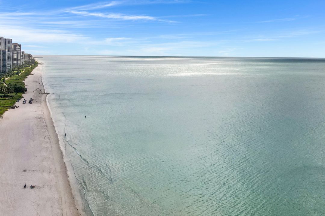 10 Seagate Dr #6S, Naples, FL 34103