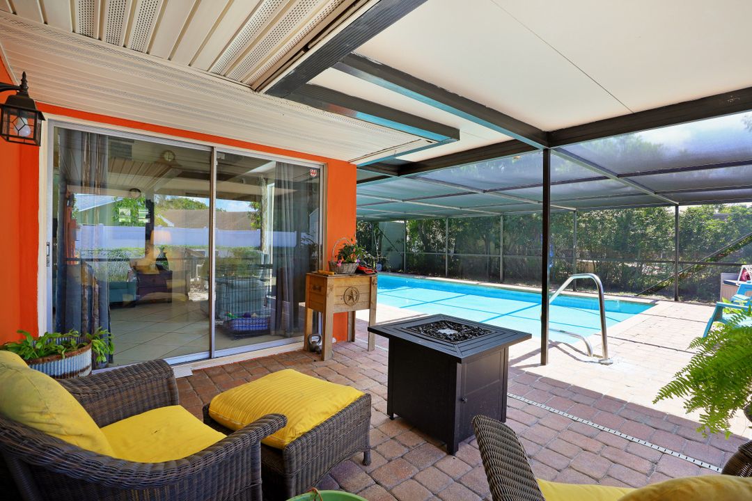 977 Hearty St, North Fort Myers, FL 33903