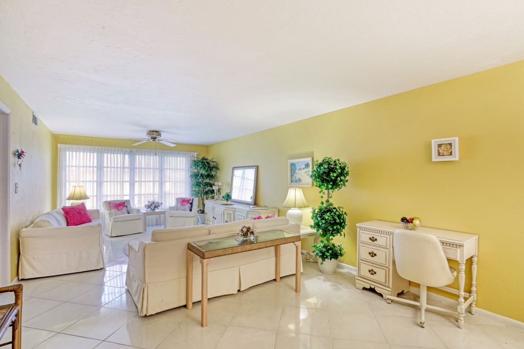 3631 Arctic Cir, Naples, FL 34112