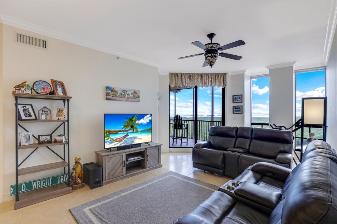 5781 Cape Harbour Dr #1308, Cape Coral, FL 33914