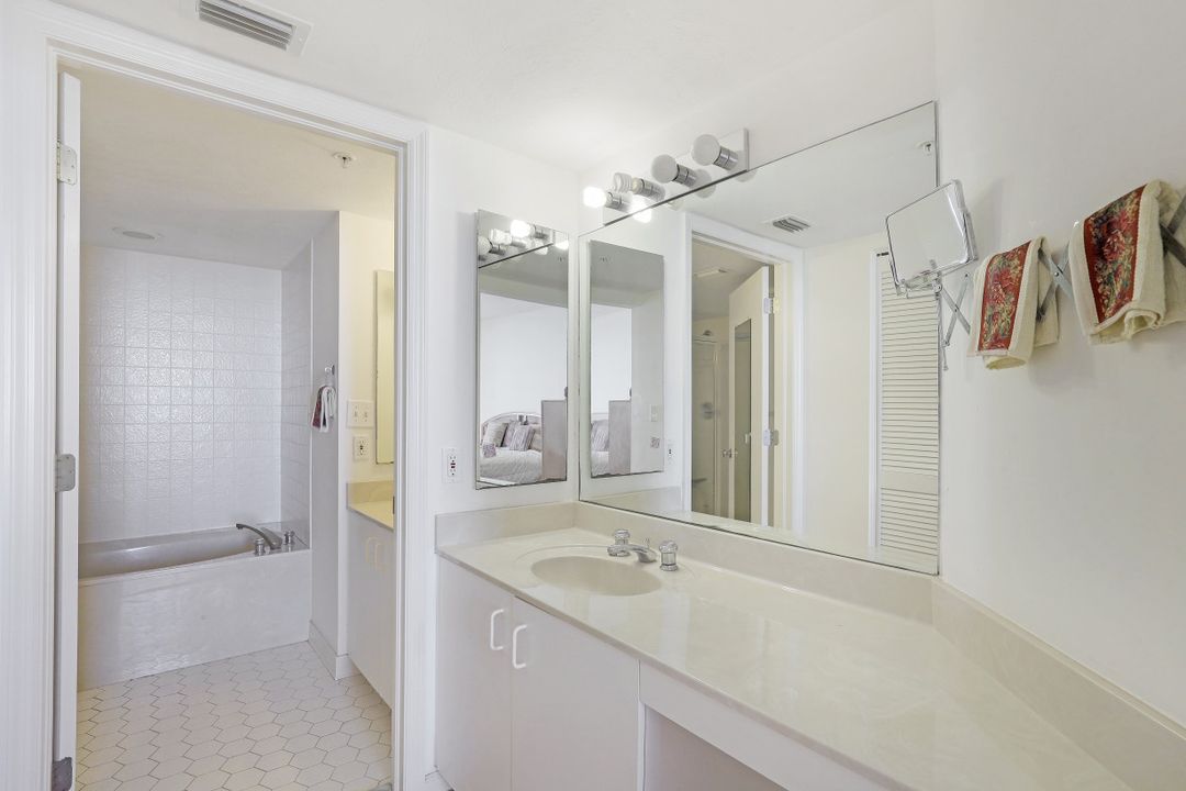 990 Cape Marco Dr #102, Marco Island, FL 34145