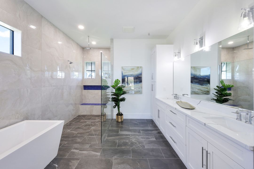 1656 Villa Ct, Marco Island, FL 34145