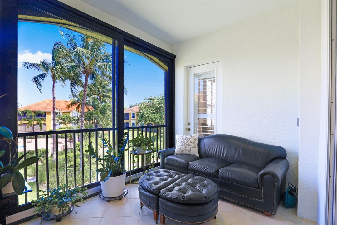 5001 Maxwell Cir #201, Naples, FL 34105