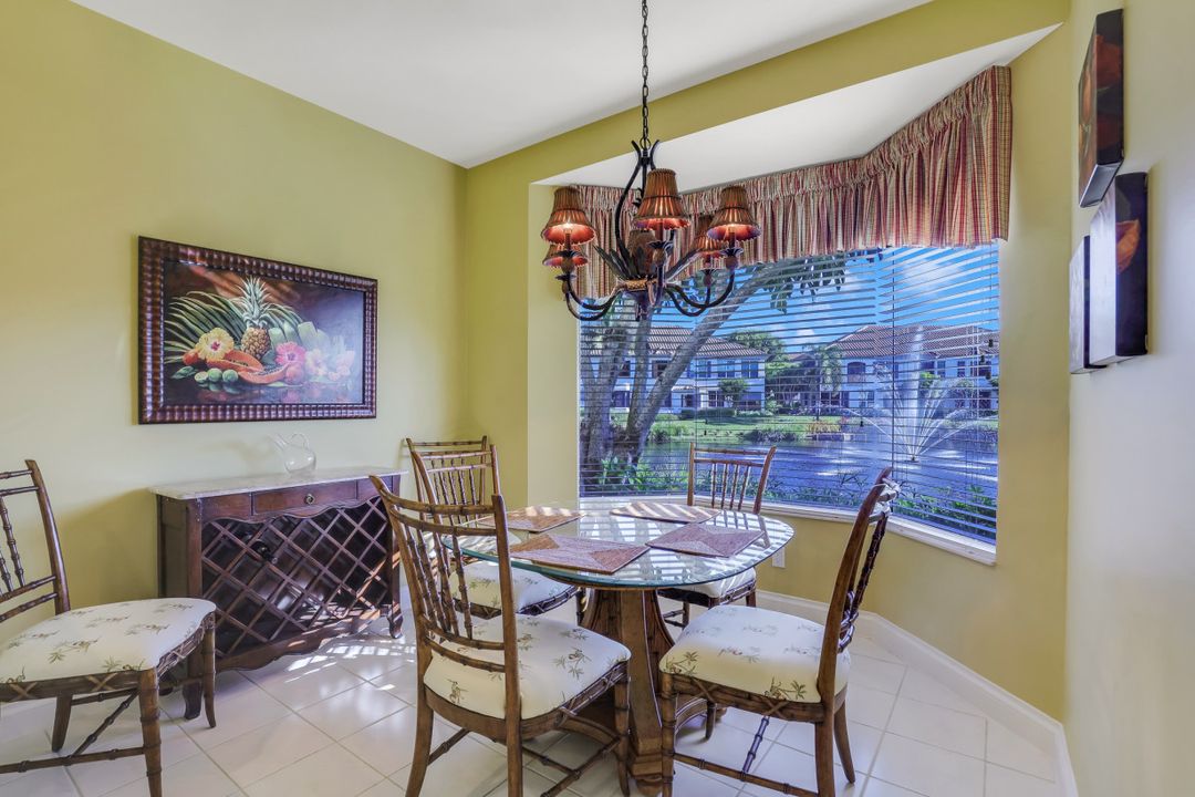 158 Colonade Cir, Naples, FL 34103