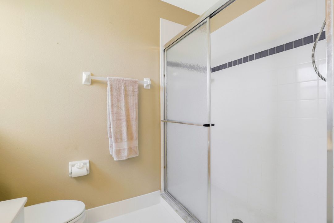 6625 Huntington Lakes Cir #204, Naples, FL 34119