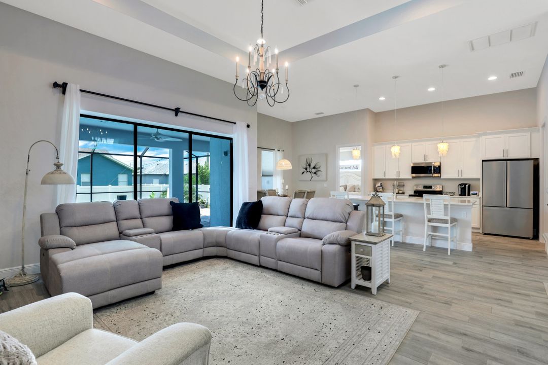 342 SW 28th Ave, Cape Coral, FL 33991