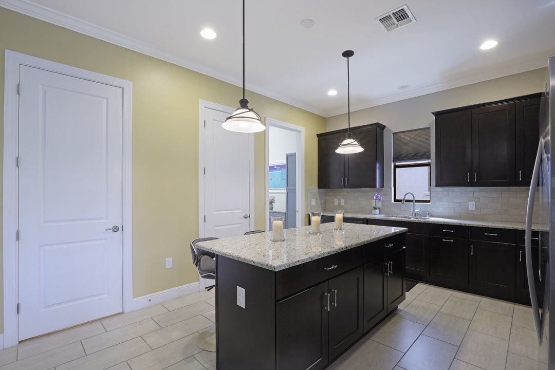 1300 Kendari Terrace, Naples, FL 34113