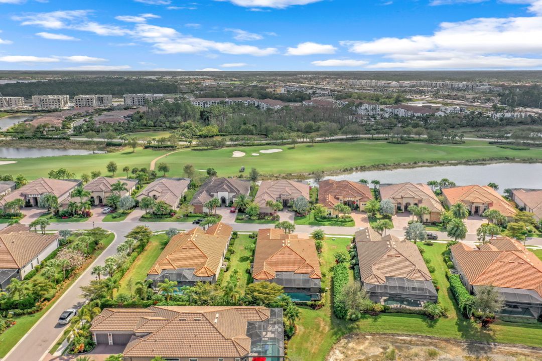 8651 Amour Ct, Naples, FL 34119