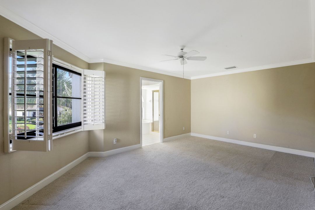 6535 Valen Way #202, Naples, FL 34108