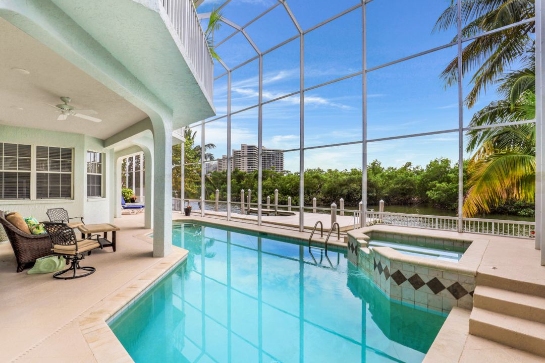 450 Spinnaker Dr, Marco Island, FL 34145