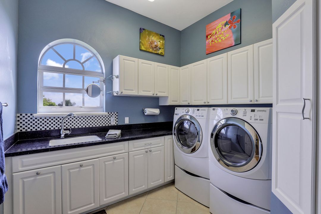 1827 Dogwood Dr, Marco Island, FL 34145