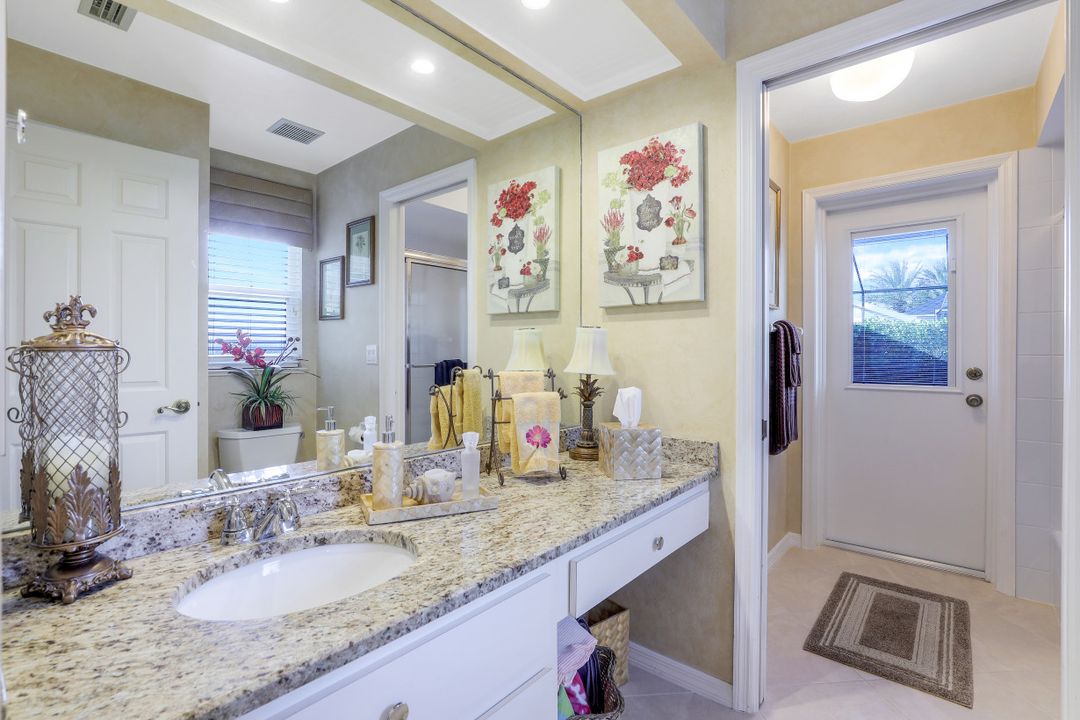 28381 Sombrero Dr, Bonita Springs, FL 34135