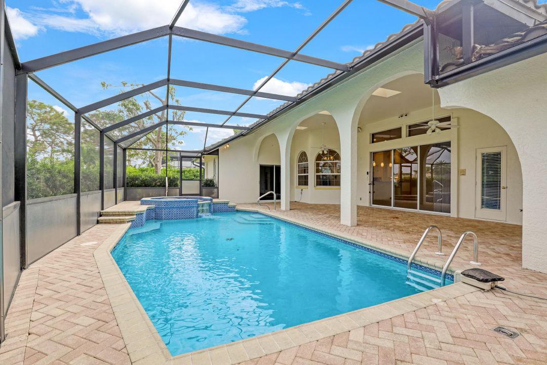 9926 Ortega Ln, Bonita Springs, FL 34135