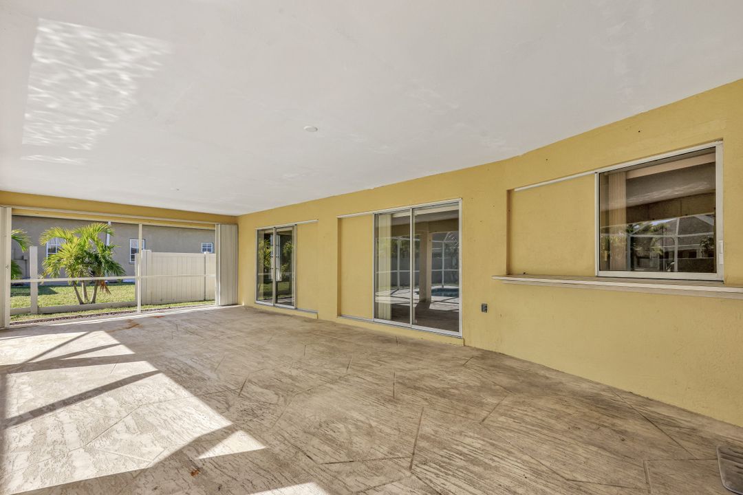 2218 SW 50th St, Cape Coral, FL 33914