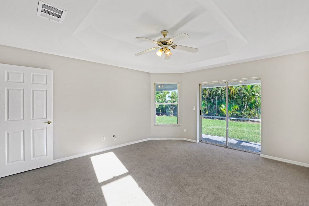 1923 SW 48th Ln, Cape Coral, FL 33914