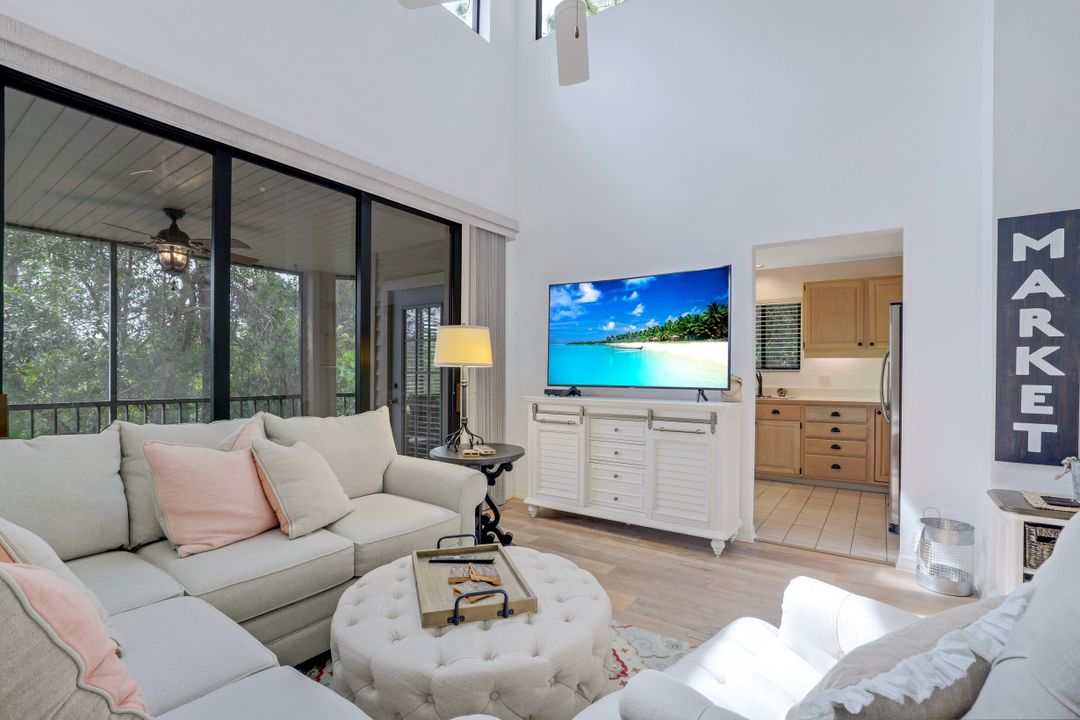 27100 Oakwood Lake Dr, Bonita Springs, FL 34134