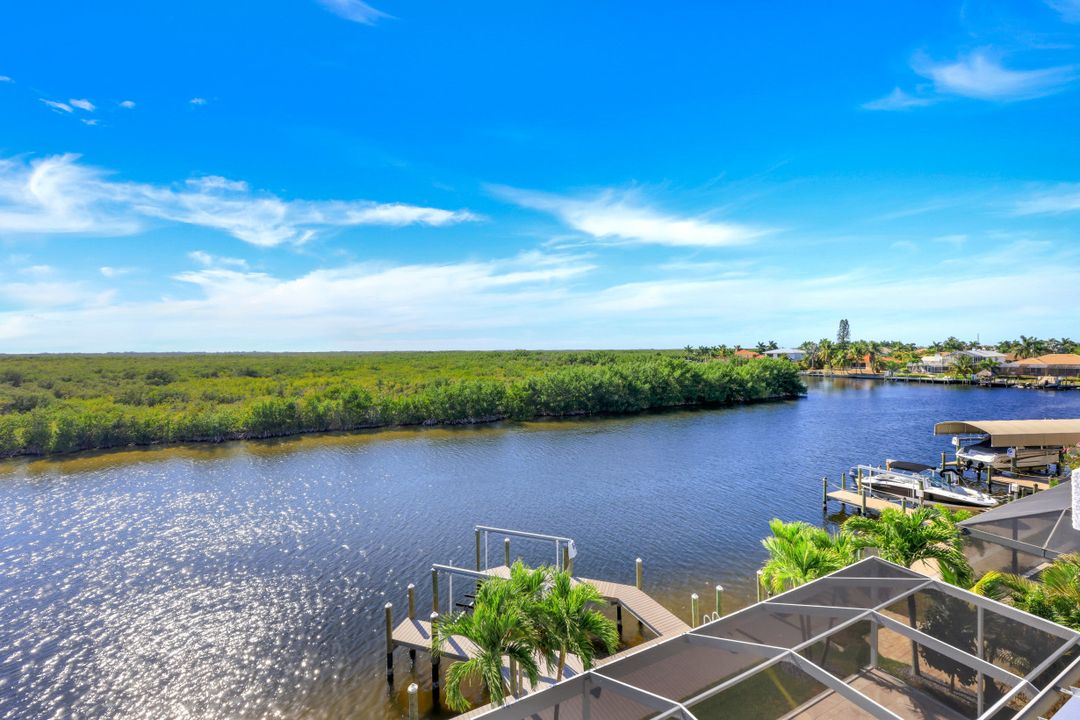 5210 SW 28th Pl, Cape Coral, FL 33914