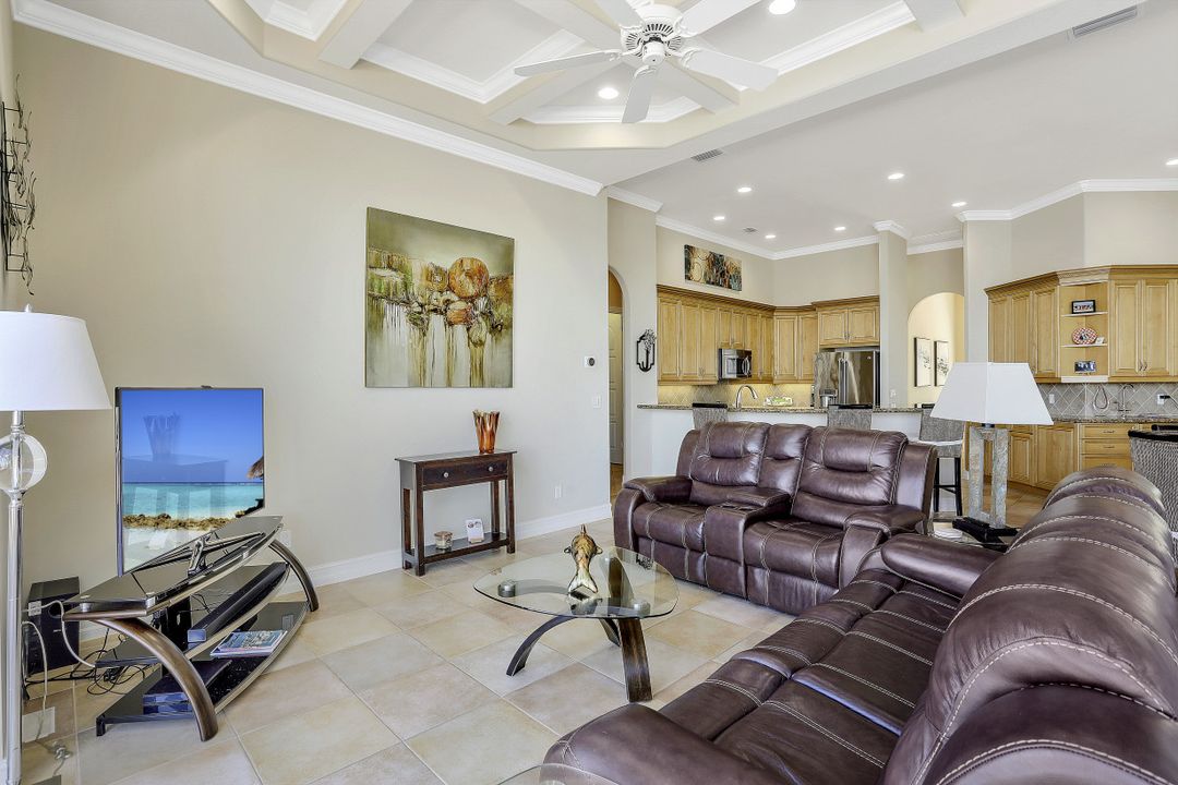 1056 Fieldstone Dr, Marco Island, FL 34145