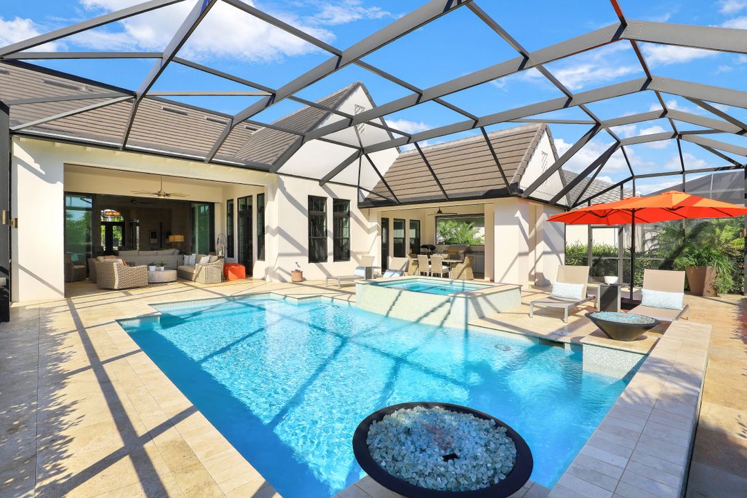 3244 Tavolara Ln, Naples, FL 34114