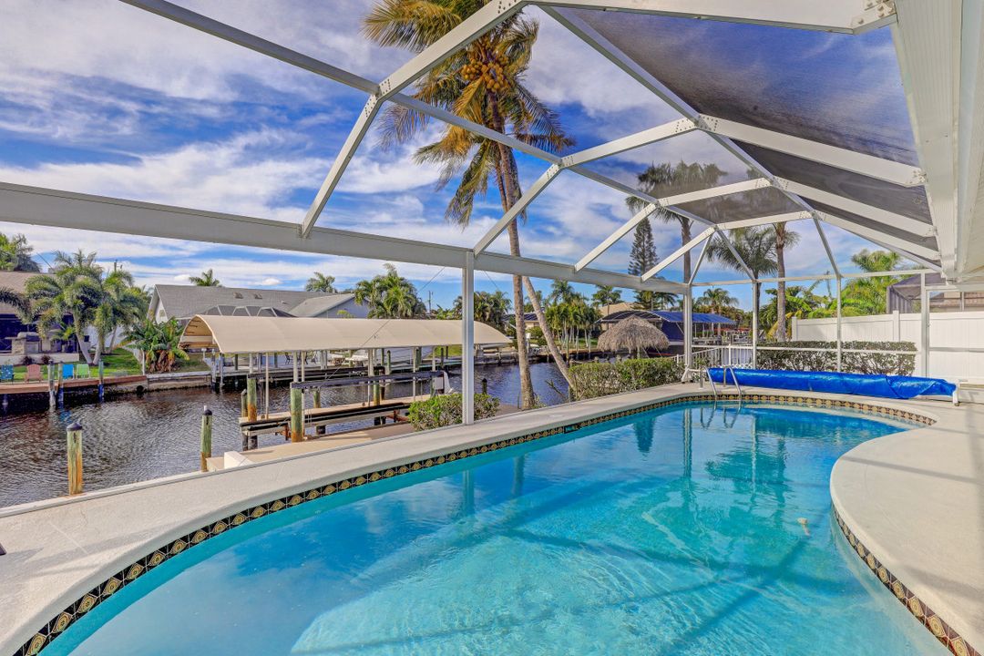 5002 SW 11th Pl, Cape Coral, FL 33914