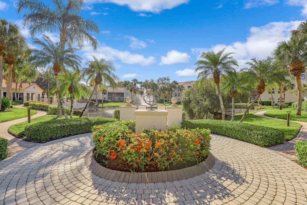 6535 Valen Way #202, Naples, FL 34108