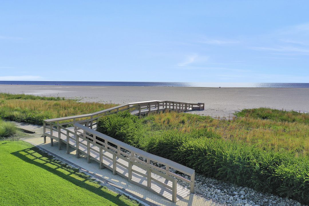 240 Seaview Ct #403, Marco Island, FL 34145