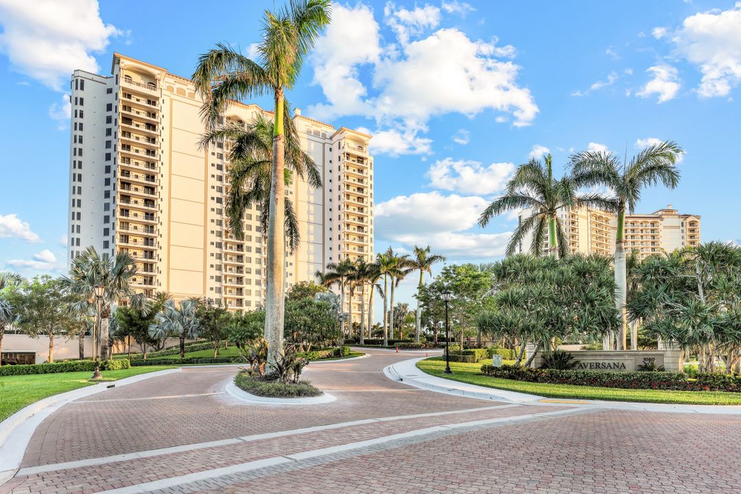 1060 Borghese Ln  #906, Naples, FL 34114